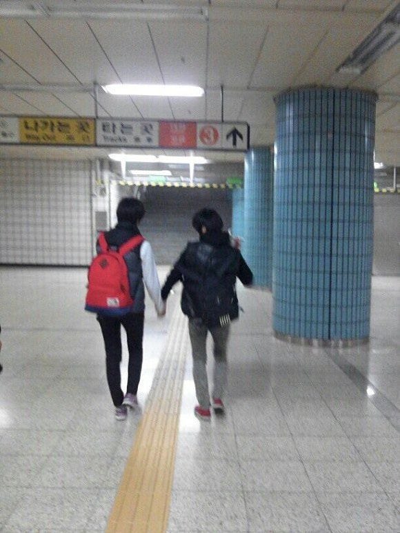 kimiomitsukeru's tweet photo. “19년” https://t.co/6PGGbvK4jf