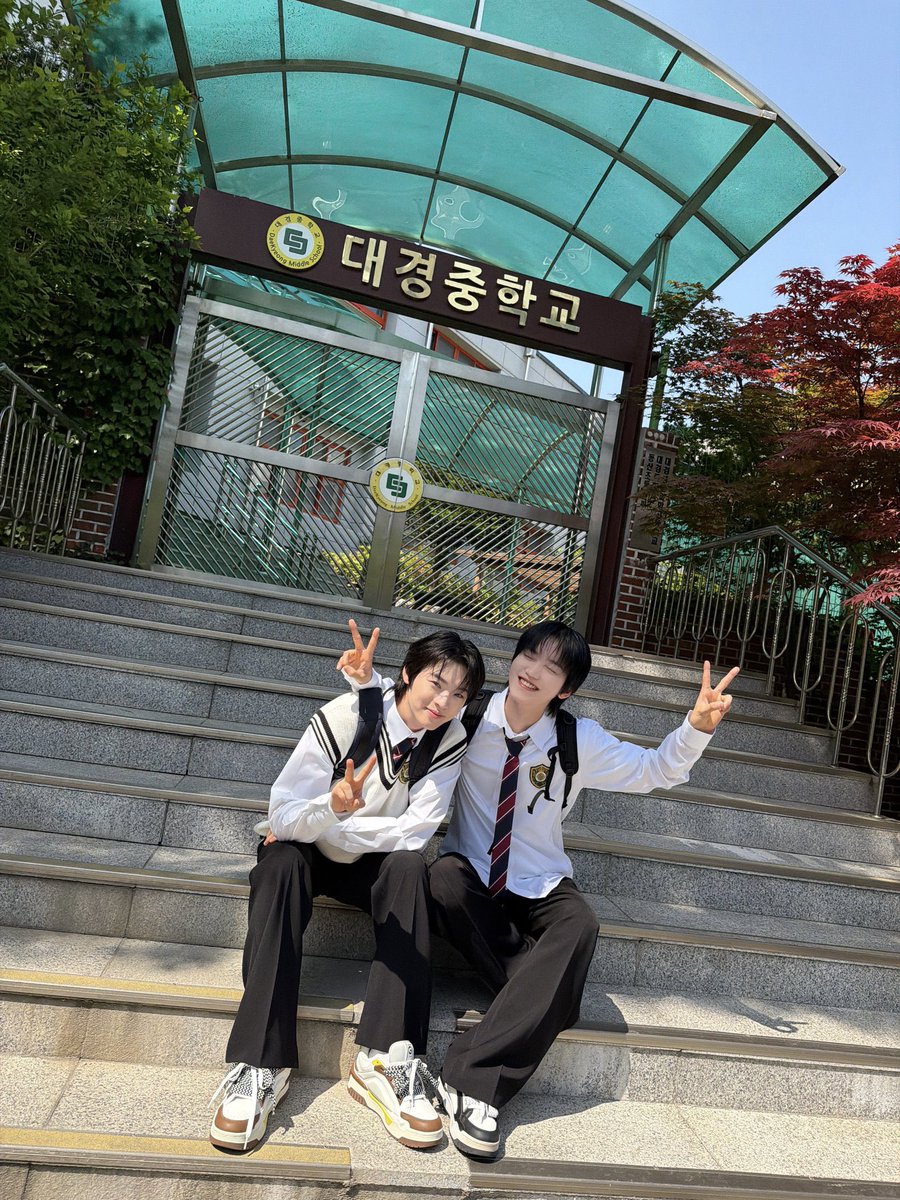 kimiomitsukeru's tweet photo. “19년” https://t.co/6PGGbvK4jf