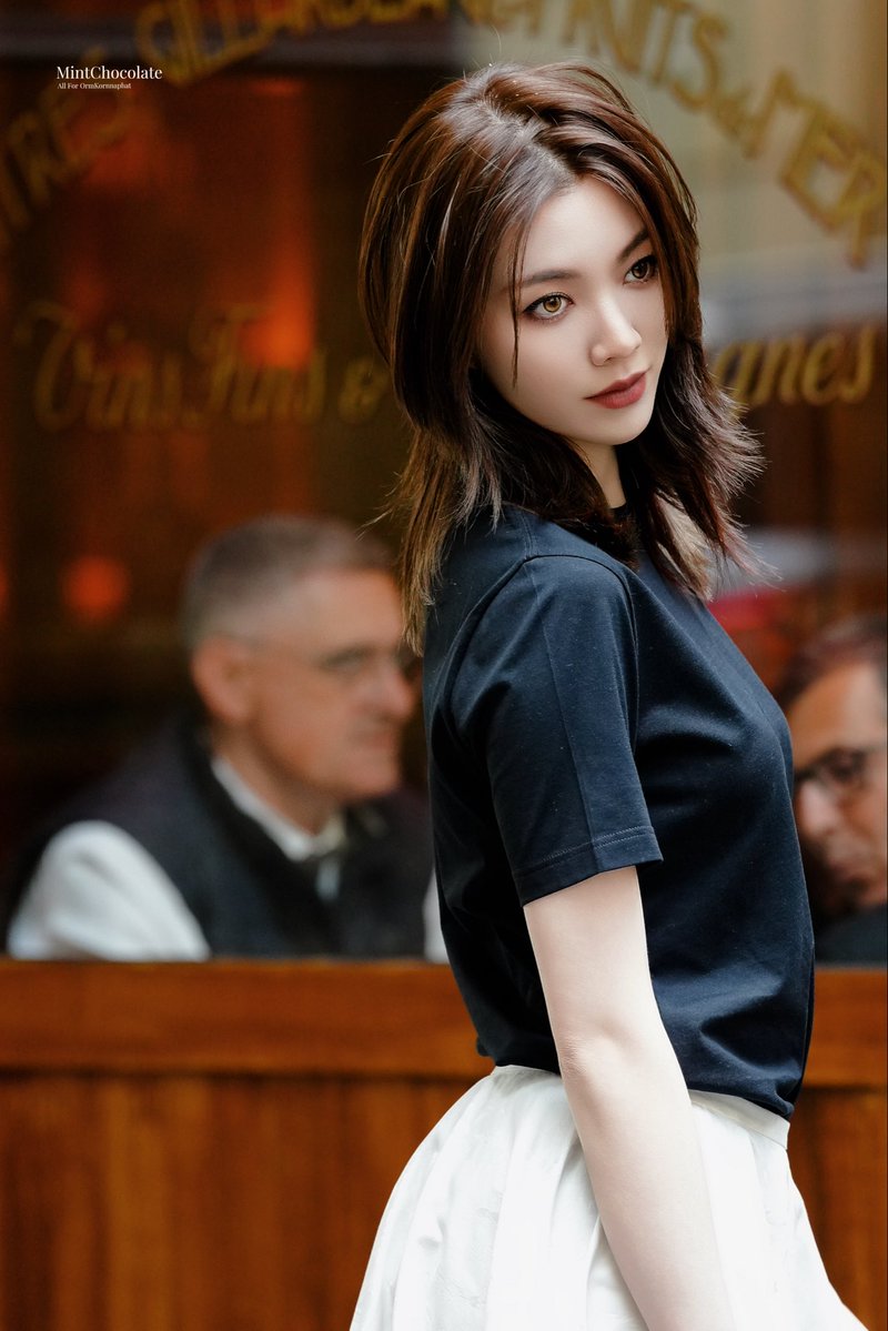 summerxu490729's tweet photo. Young Orm Kornnaphat elevates Dior’s magnetic fashion beautifully during Paris Fashion Week, radiating Generation Z.

#OrmKornnaphat
#OrmKornnaphatDiorSummer27
#Dior #DiorSummer27 #PFW
@ormmormm @dior @XFashion https://t.co/IU4X8VK0bA