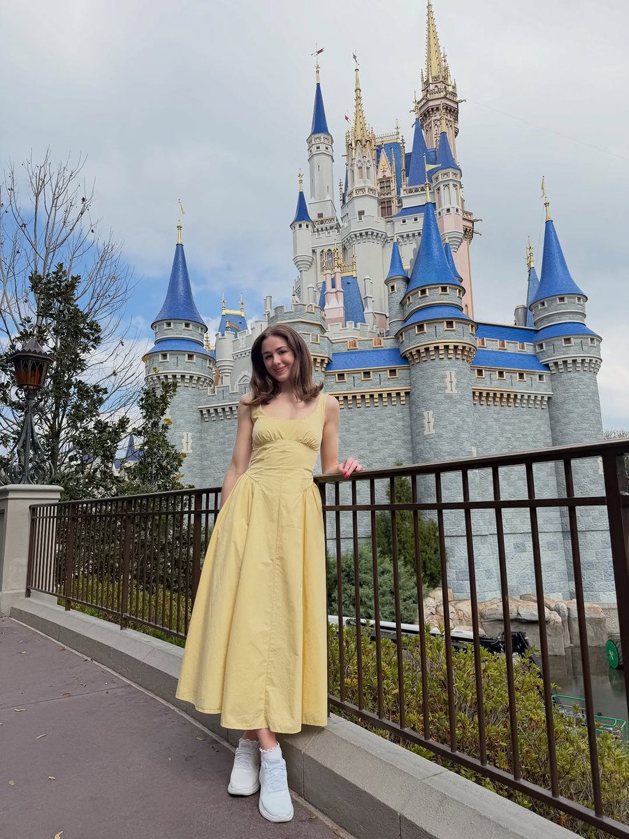 FedericoPiedo's tweet photo. Disney camera roll ✨🏰🩷 https://t.co/mcbQVUte9J
