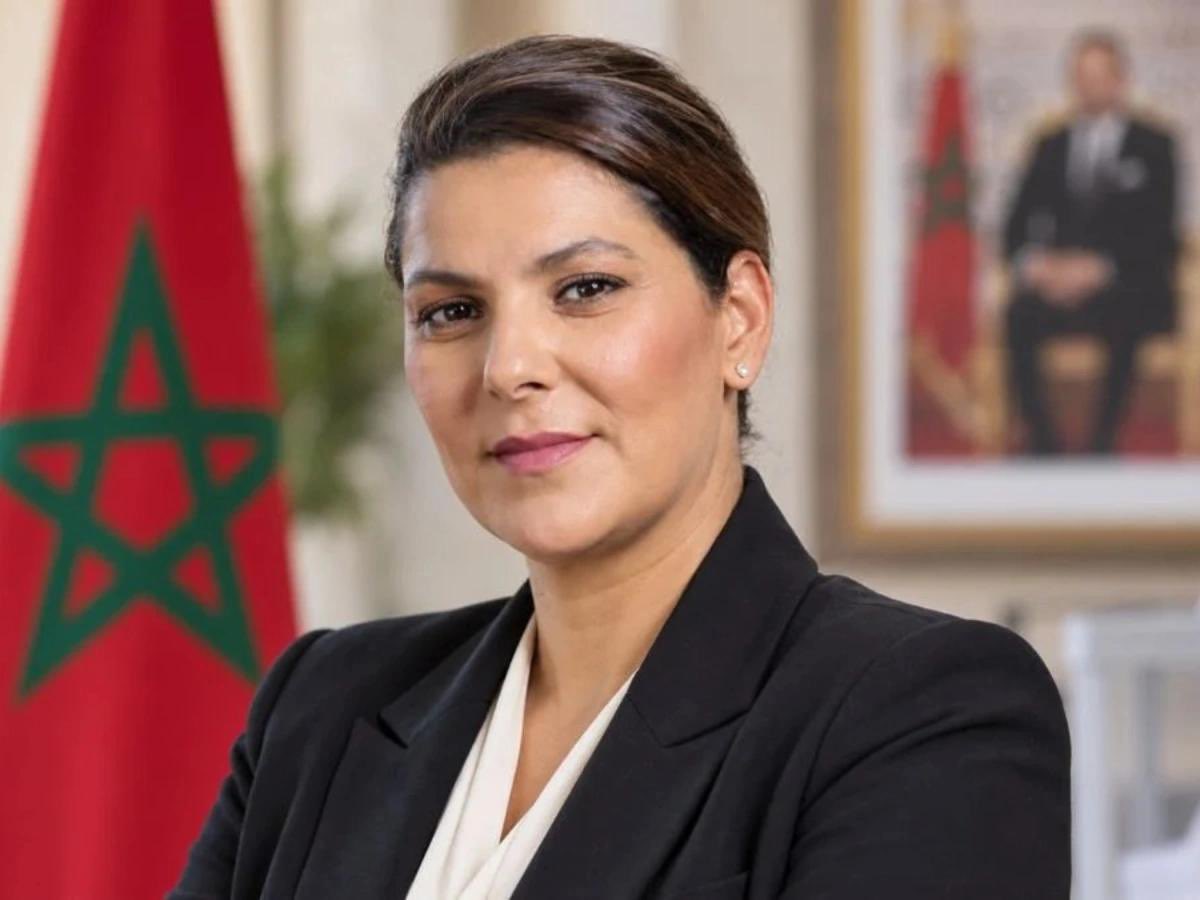 Aminelkhatmi's tweet photo. Ce taliban misogyne a flouté la photo de celle qui incarne un moment historique au Maroc : la première femme nommée à la tête du gouvernement. La voici ⤵️ https://t.co/J43c01bafQ