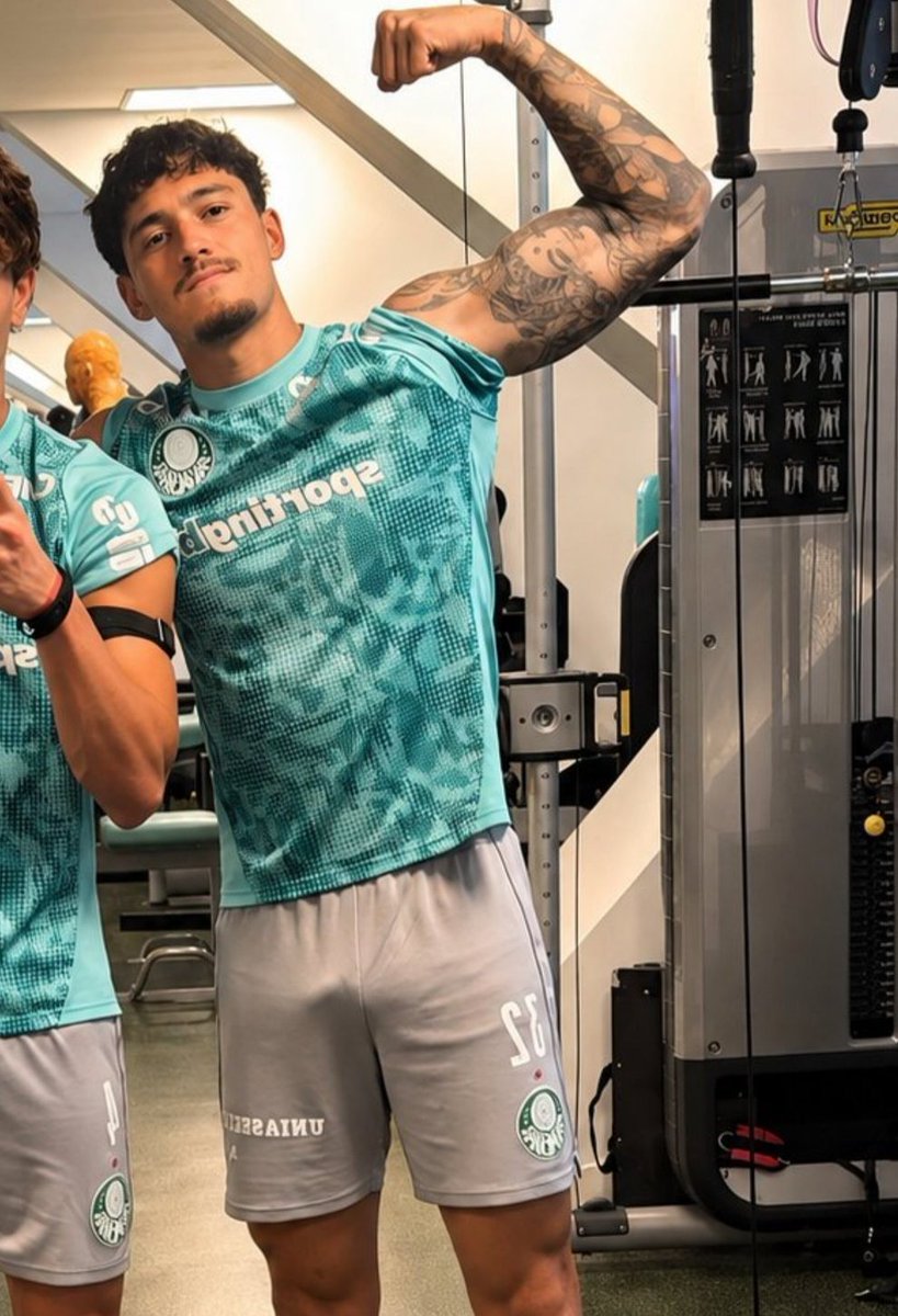 AthletixHQ's tweet photo. 💫Emiliano Martínez💫 https://t.co/H4l3vWAm8q