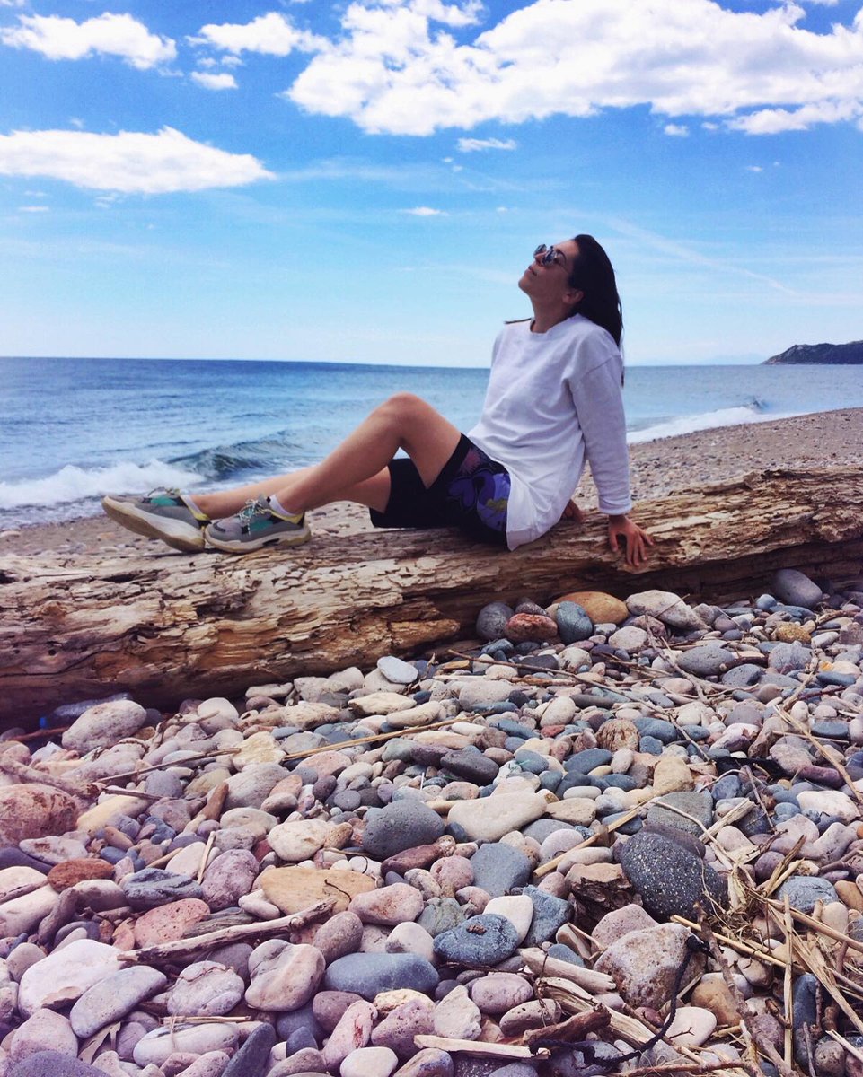 reggaebless's tweet photo. 🌊 https://t.co/grKt4bkCx9