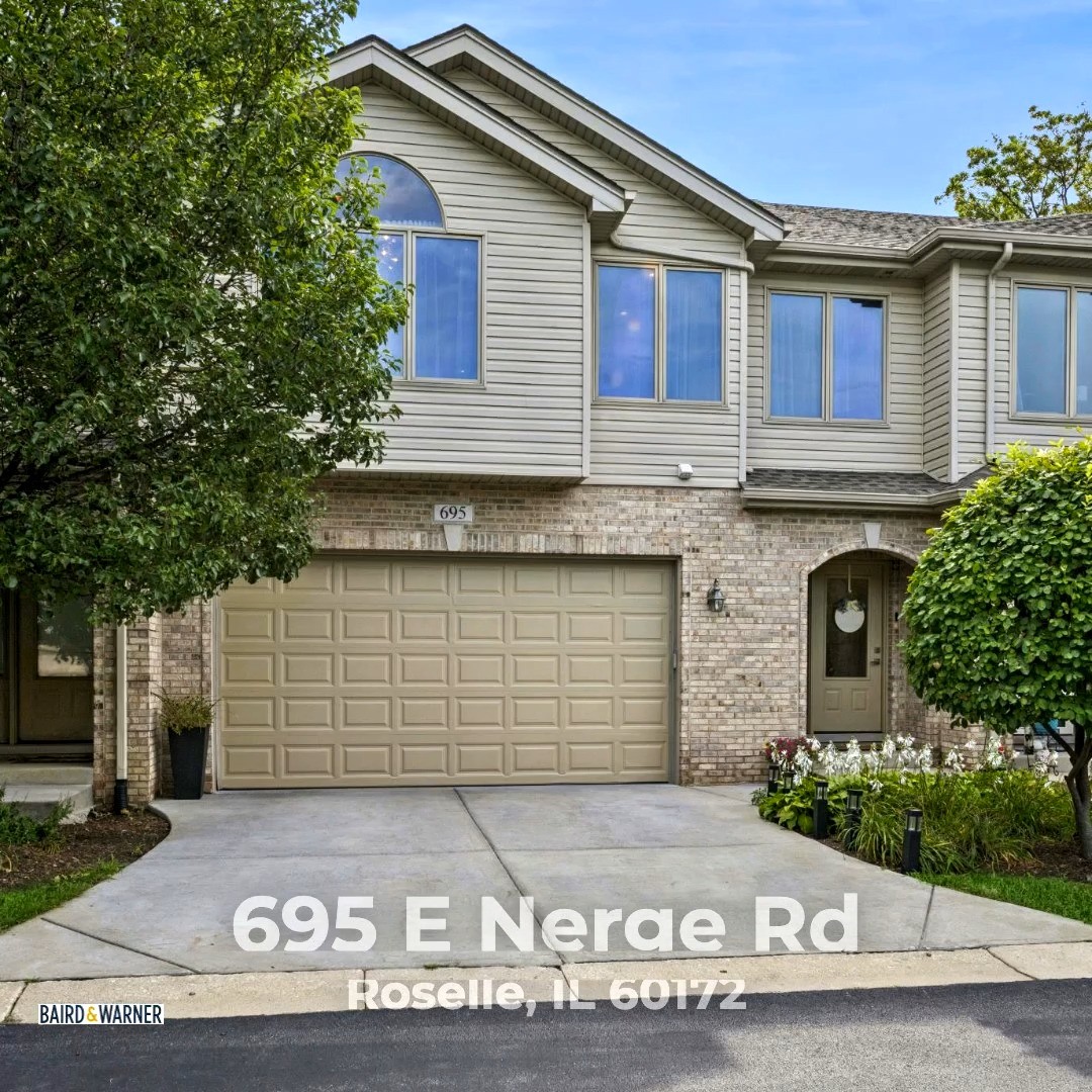 BPadron17's tweet photo. NEW ON THE MARKET

Roselle at 695 E. Nerge Rd! $639, 900 | 3 Bedrooms + Den | 2. 5 Bathrooms | Finished Basement | 2-Car Garage

Looking for a spacious townhome with a comfortable layout? This one is worth seeing! The finished basement offers extra https://t.co/zLC7HYJLFH