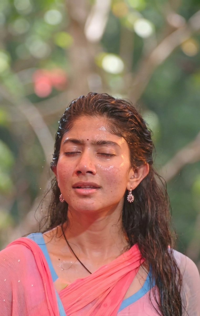 ErenBabu02's tweet photo. Sai Pallavi ๐โจ https://t.co/A8h2K241U3