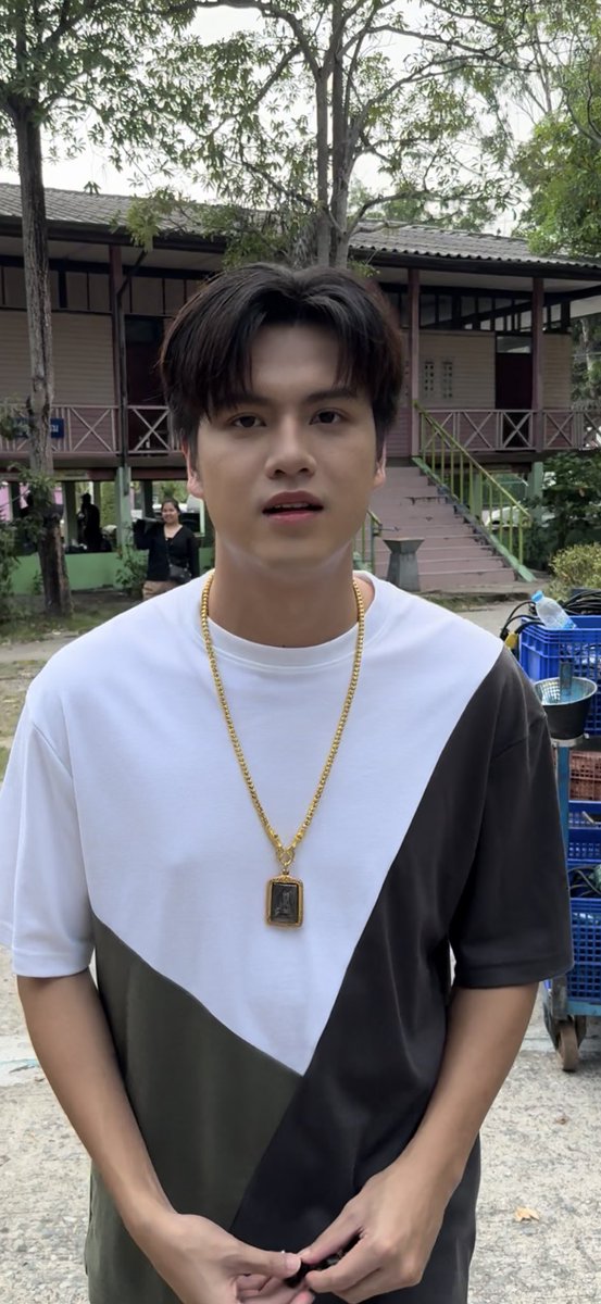 tnbau1's tweet photo. @marcmc_mc เฟี้ยว ห้อยพระ https://t.co/c39ZHqeUGF