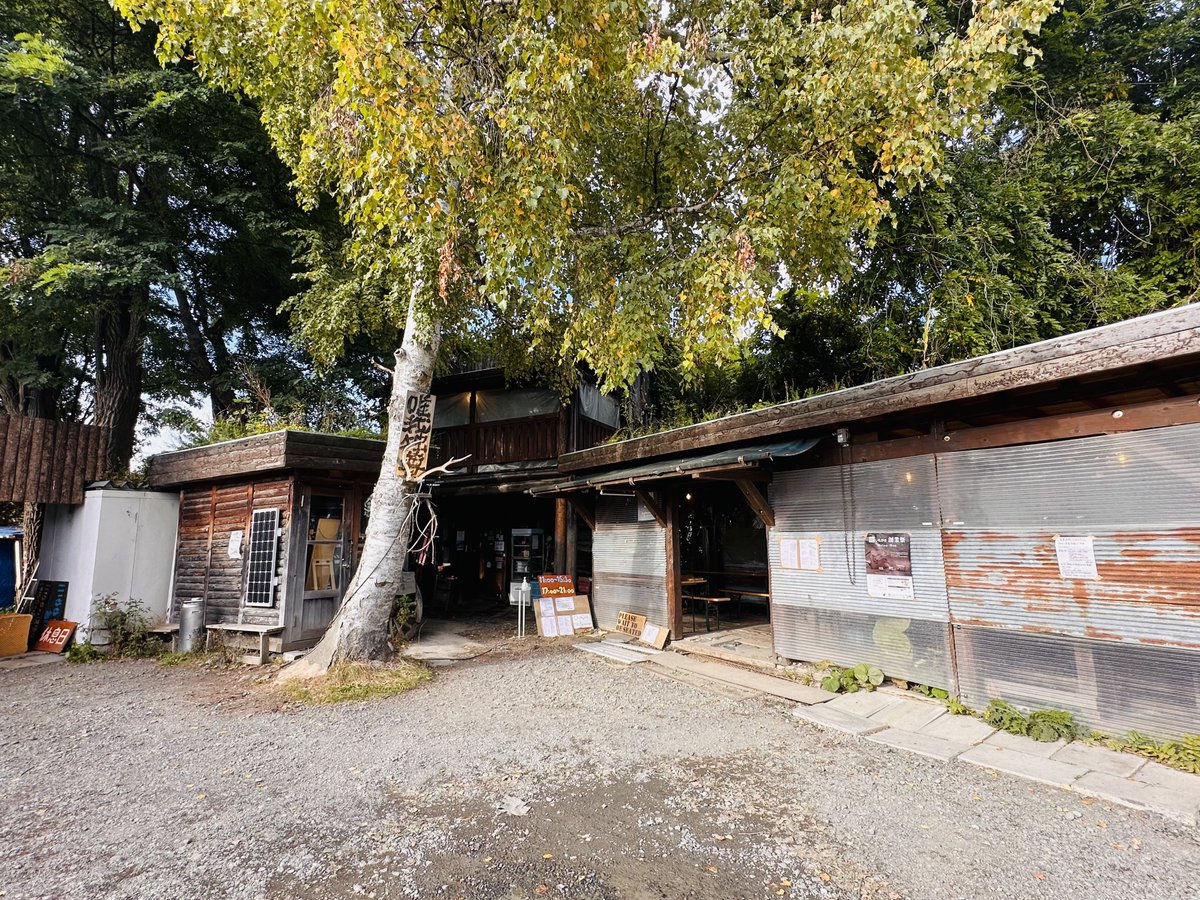 d_isk's tweet photo. 富良野の唯我独尊カレー屋さん
お店の雰囲気も好きだしカレーもめちゃうまでした🤤 https://t.co/nCIC8l0KHP