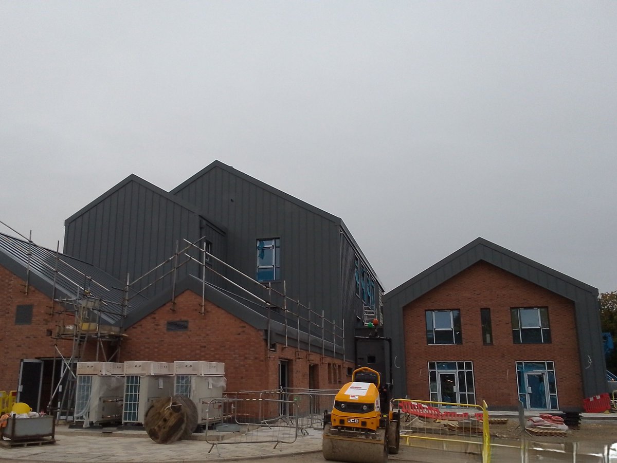 LongworthFacade's tweet photo. Another of our projects is approaching completion, this time in Catterick, where we have been working alongside Willmott Dixon to deliver the roofing and cladding package.

#LongworthFacades #WillmottDixon #Euroclad #IKO #ConstructionUK https://t.co/najx7bXTpz