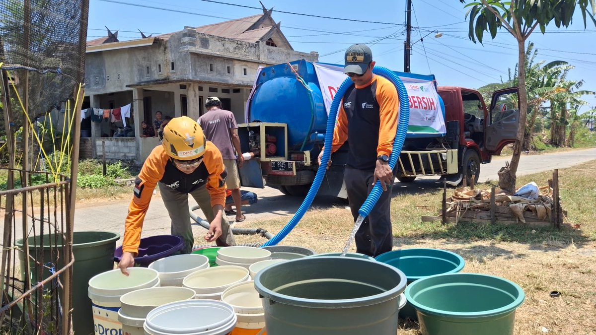 dompetdhuafaorg's tweet photo. Kekeringan Landa Maros, Dompet Dhuafa Salurkan 50.000 Liter Air Bersih

https://t.co/44J1jOAxV6 https://t.co/ynYD00gMFK