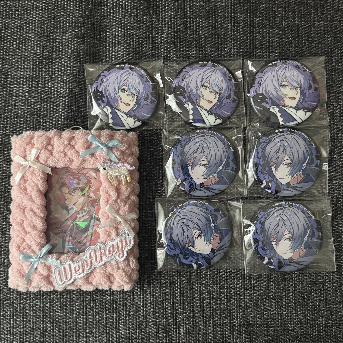 kpshimasho's tweet photo. 〖 交換・買取 〗  にじさんじ MECHATU-A 1st LIVE “Over Drive!”  ランダム缶バッジ

・譲:画像1枚目のものorご希望額（要相談）

・求:画像2枚目 

10/10に使用したいため早めにやり取りできる方。22時頃までにご連絡いただければ本日中にお返事いたします。柄違いではございますがご検討ください。 https://t.co/h4Y0C0biNL