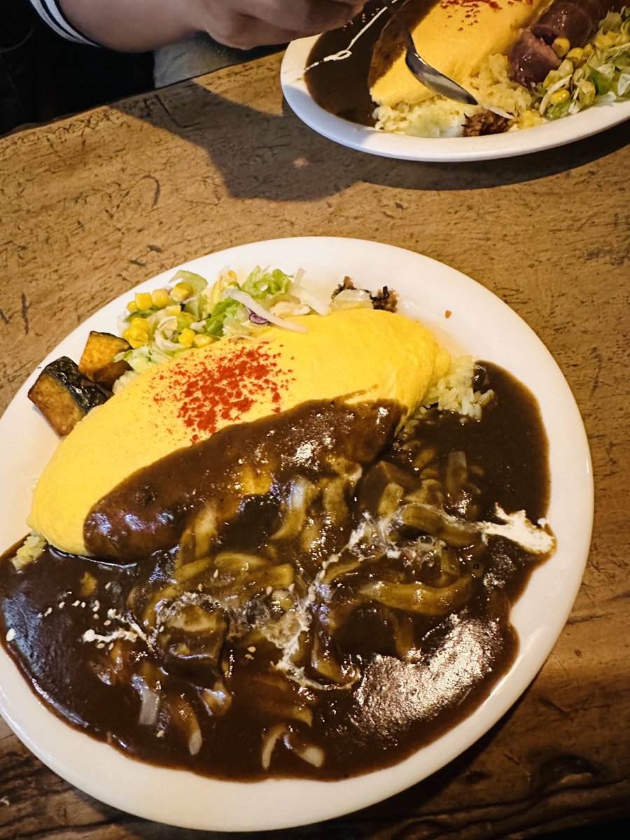 d_isk's tweet photo. 富良野の唯我独尊カレー屋さん
お店の雰囲気も好きだしカレーもめちゃうまでした🤤 https://t.co/nCIC8l0KHP