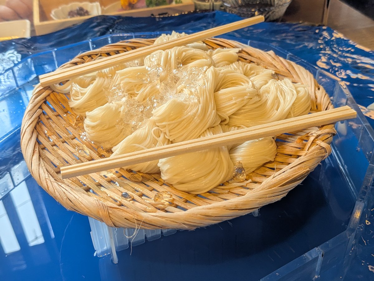ts3838's tweet photo. ずっと行きたかった三輪のそうめん流し
鹿づくし美味しかった🦌 https://t.co/CwZj1A7uKH