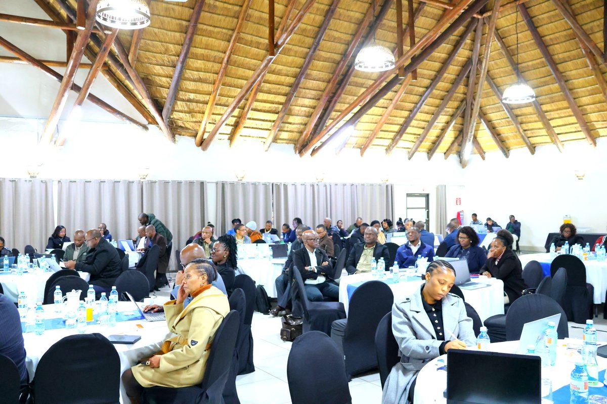 mteaeswatini's tweet photo. The Ministry, alongside ENTC, is hosting a 2-day National Validation Workshop for NBSAP 3.0, bringing together stakeholders to review and validate Eswatini’s national framework for biodiversity conservation and sustainable use for 2026-2035.

#NBSAP3 #Biodiversity #Eswatini https://t.co/IHSHgD64V4