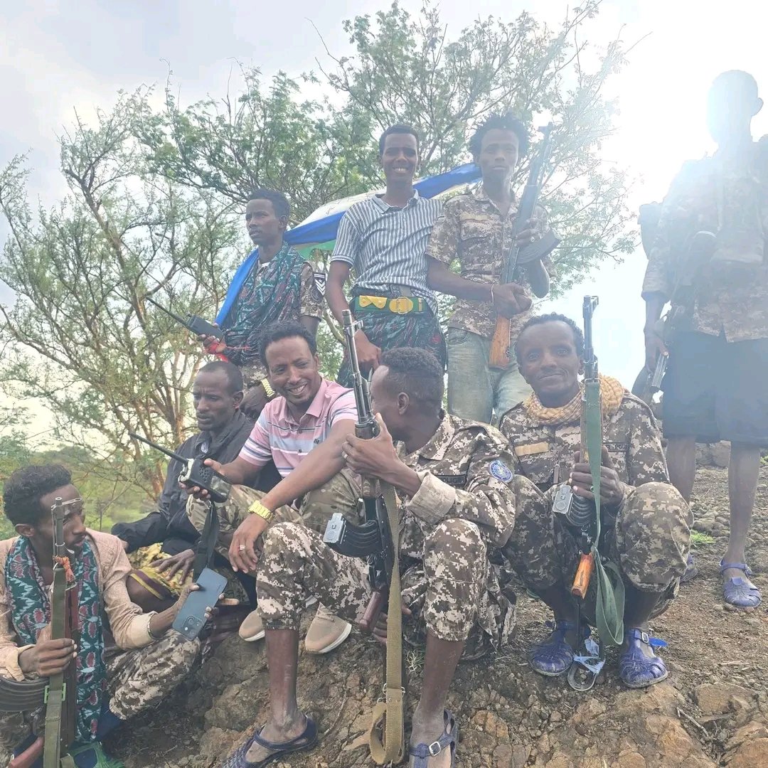 ibnulafar's tweet photo. የአፋር ልዩ ሀይል የብሶ በር የጠላት ምሽግን በመስበር ግስጋሴውን ወደ ጨርጨር ጀምሯል። https://t.co/dAoLIjIh1z