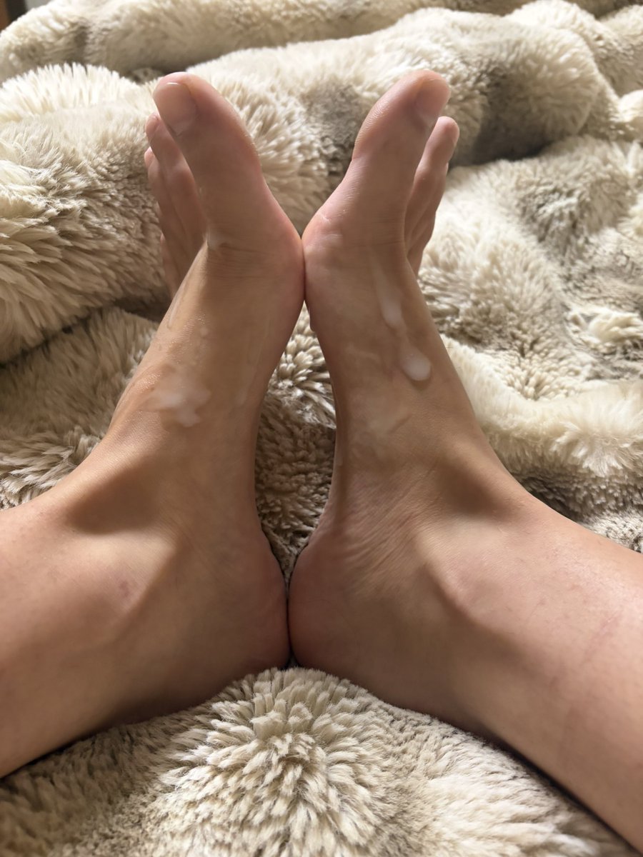 TheArchie55's tweet photo. What a beautiful load on my bare feet #cumonfeet #feetfetish #cum #barefeet #footfetısh https://t.co/HMuWZuffFI