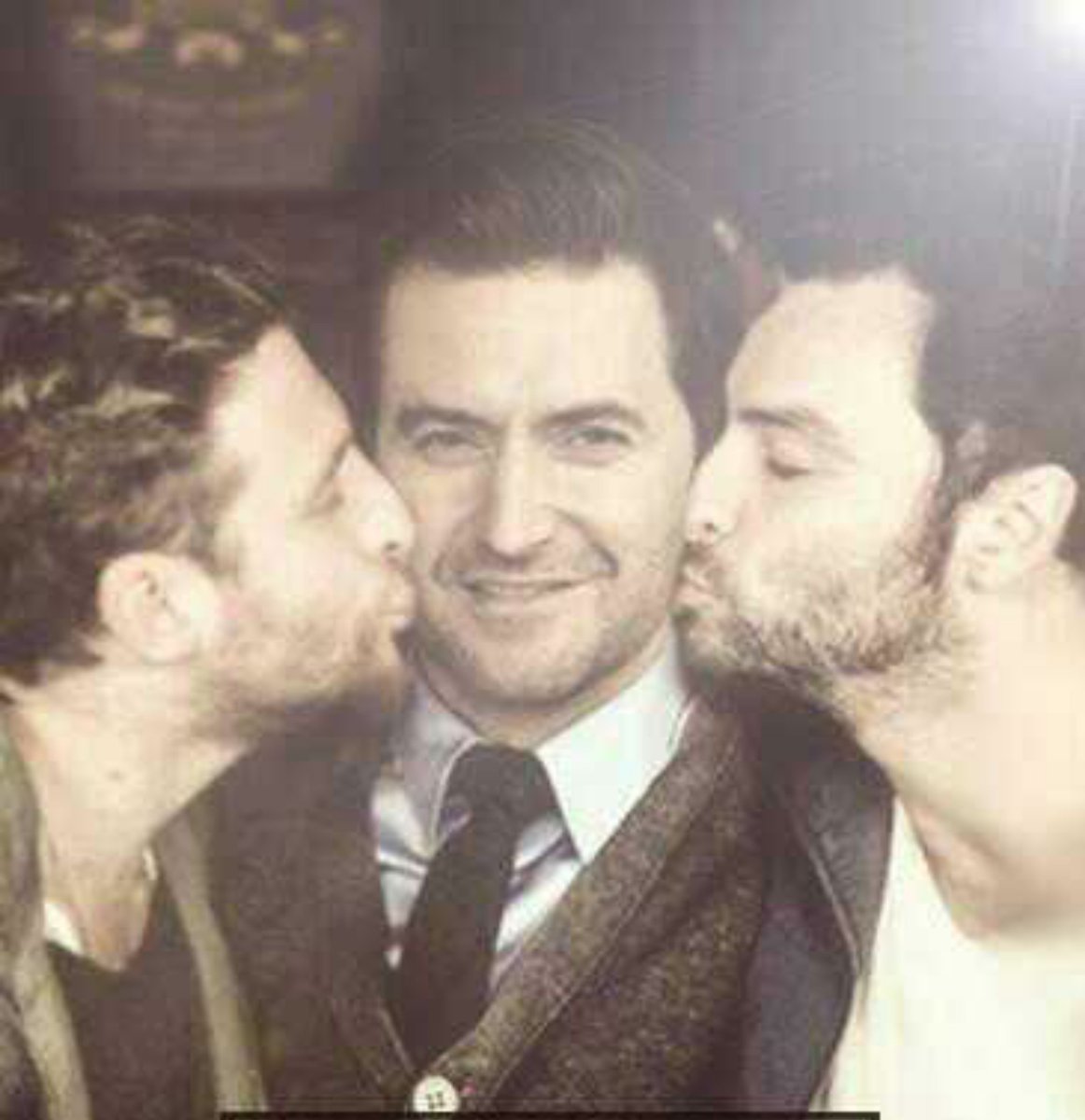gonzobyrne's tweet photo. Good morning. Happy humpday everyone xx
#dailydean #deanogorman #dailyarmitage #richardarmitage #aidanturner https://t.co/CYBlBVAfQl