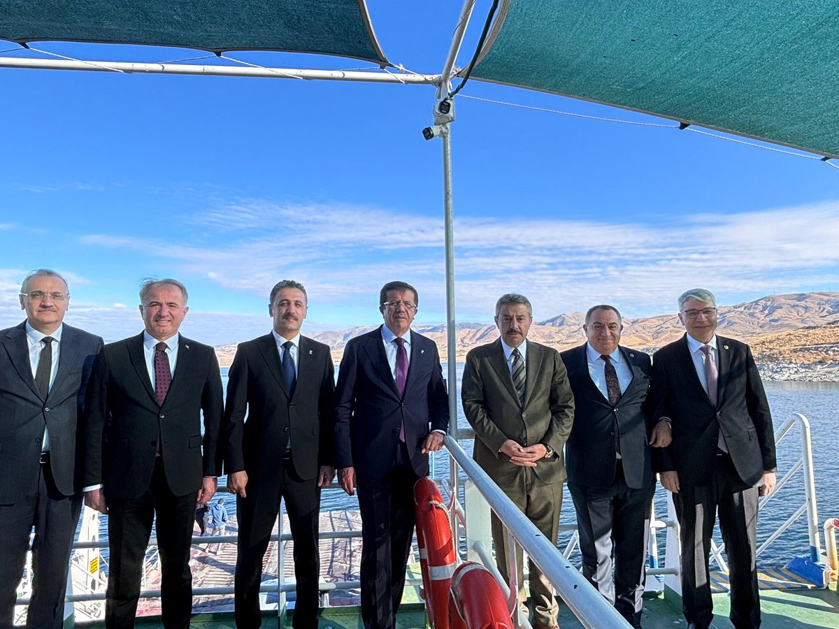 ZeybekciNihat's tweet photo. 📍 Pertek Feribotu

Tunceli programımızın ilk durağı Pertek’e geçiyoruz. https://t.co/3GD2TP9FBO