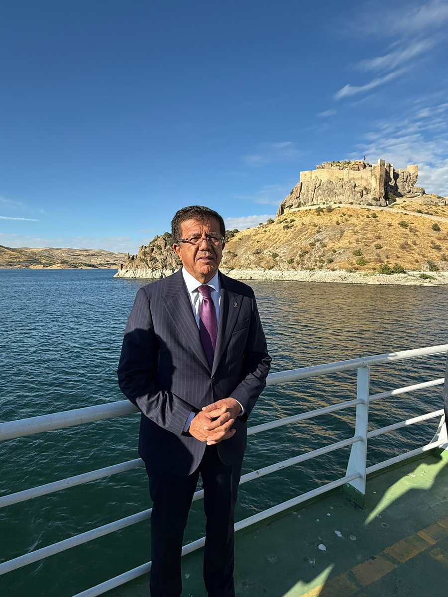 ZeybekciNihat's tweet photo. 📍 Pertek Feribotu

Tunceli programımızın ilk durağı Pertek’e geçiyoruz. https://t.co/3GD2TP9FBO