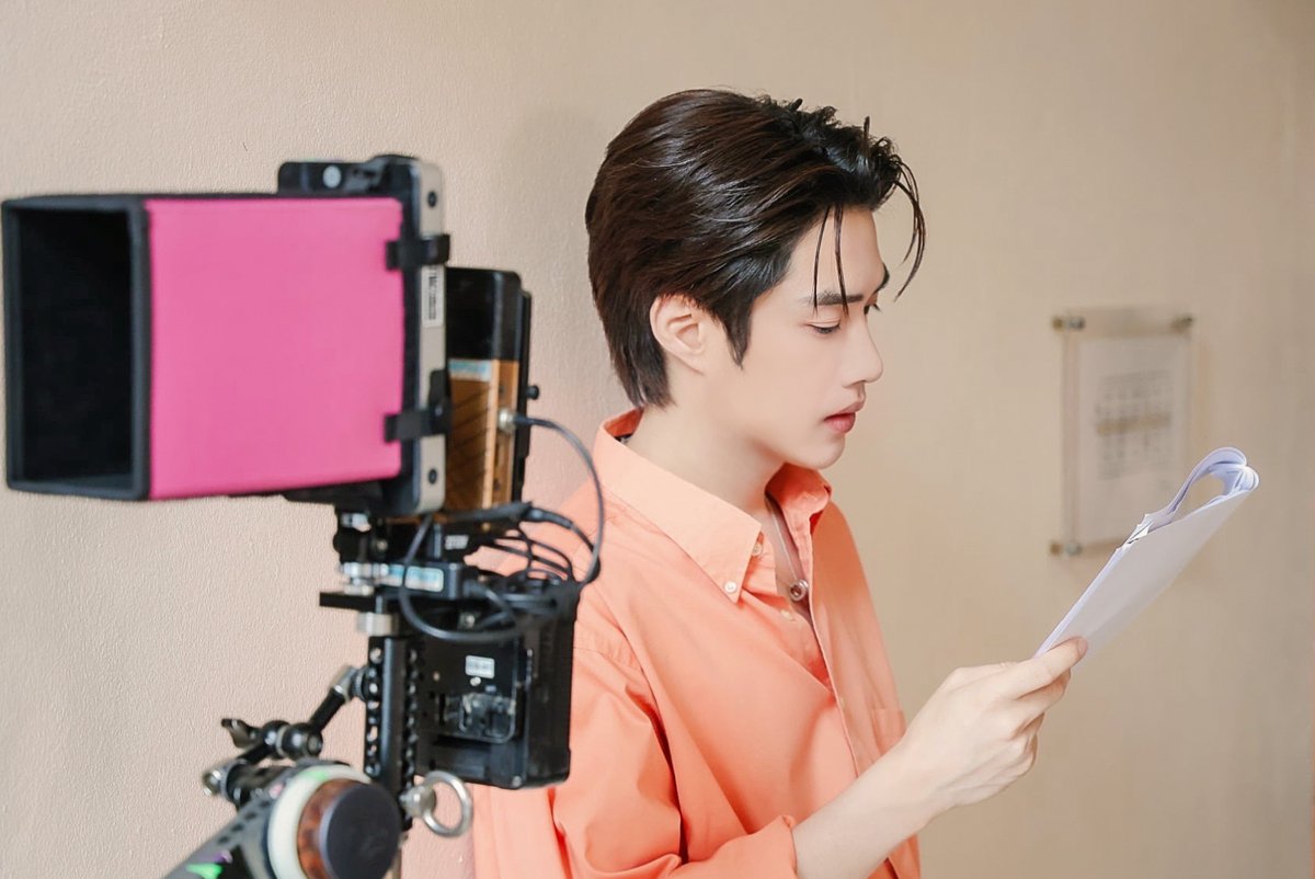 truemoney's tweet photo. เห็นตั้งใจทำกันมากๆ ขอกำลังใจให้เติ้ลกันหน่อยน้าาา ติดฝน☔️✨

#TrueMoneySeriesTapForYouEP5 #TrueMoneyxTleFirstOne
TFO TrueMoney SeriesEP5 https://t.co/tOxR0coLrh