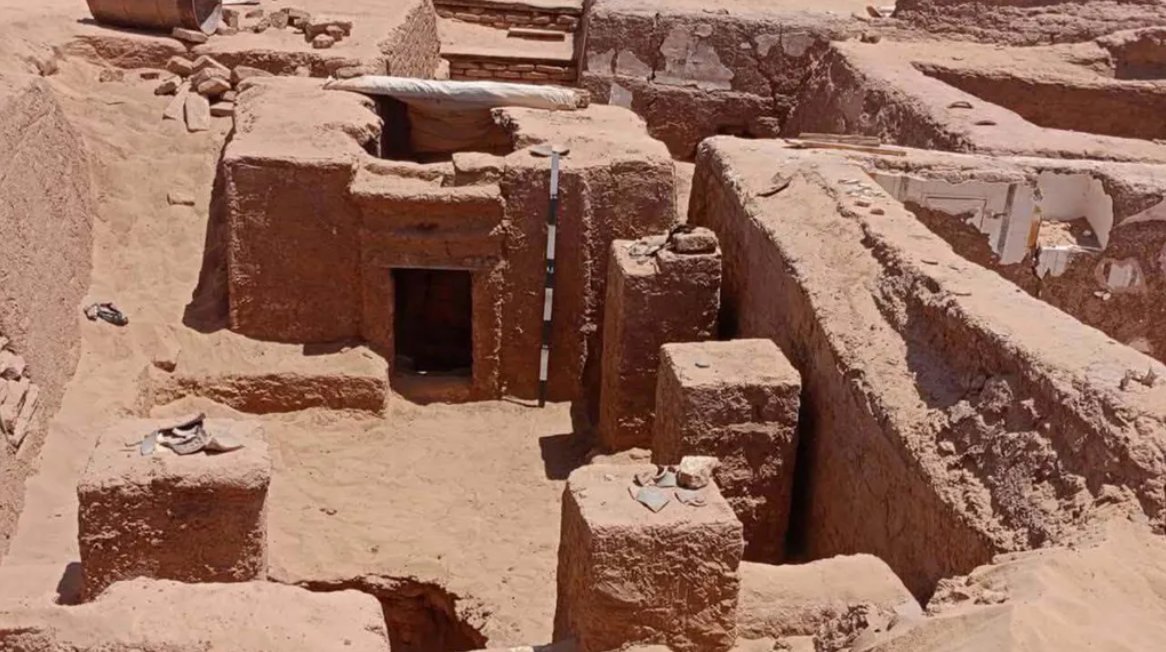 EchoForgotRealm's tweet photo. A tomb can preserve more than a body. It can preserve a voice.
1,700-year-old tomb in Egypt pairs protective hieroglyphic spells with a 19-line Greek poem written by a son mourning his father a meeting of afterlife belief and personal memory.#Archaeology

https://t.co/f7caZkKrtC https://t.co/wvc3fvy6Vr