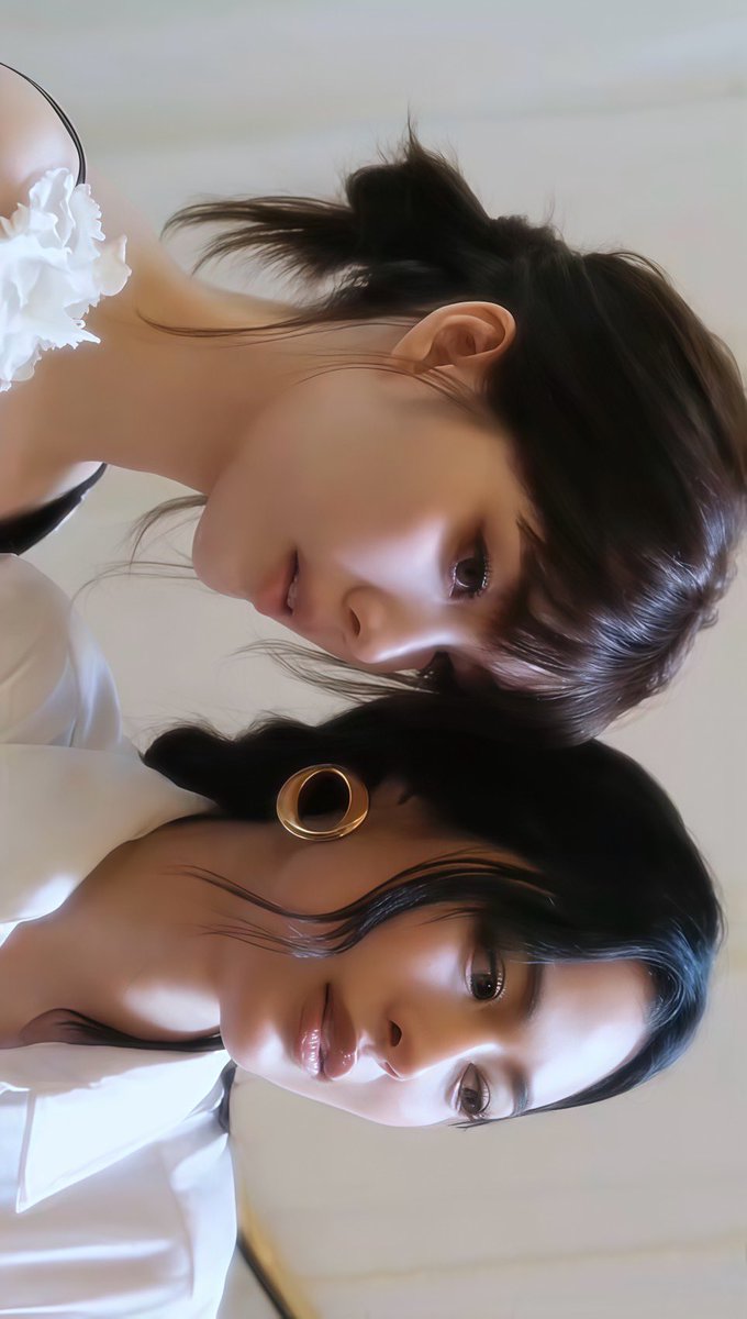LingOrm_BH's tweet photo. You two are the definition of elegance and sweetness! 💎💖🗼

LINGORM BA DIOR AT PFW 
#DiorSummer27xLingOrm
#LinglingKwong #OrmKornnaphat 
#LingOrm #Dior #DiorSummer27 #PFW https://t.co/qimeuxAsqD