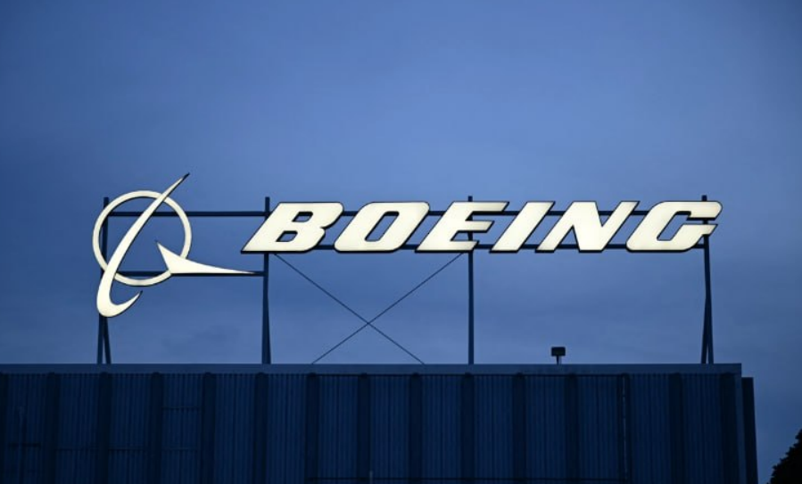 LibertyClubNew's tweet photo. ⚠️ ВМС США 🇺🇸 заключили с компанией Boeing контракт на 20 миллиардов на разработку истребителя нового поколения.

Когда индивиды стремятся к трудосберегательным технологиям.

В это же время государство за их счет. https://t.co/9hC94VRBTb