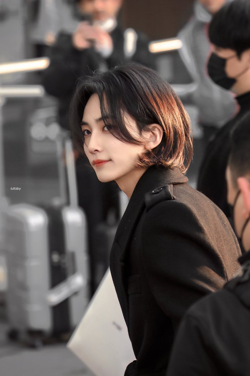 lullaby_1004yjh's tweet photo. 2026 / 2023 ICN
Welcome back

#정한 #윤정한 #JEONGHAN
#ジョンハン #尹净汉 
#세븐틴     #seventeen
@pledis_17 https://t.co/sxk0GSFBny