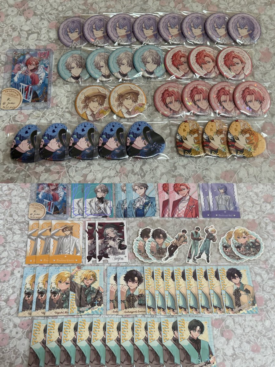 yume96253066's tweet photo. 【交換 譲渡 買取】にじさんじ Oriens Dytica MECHATU-A

譲　画像1〜

求　希望額+送料(PayPay)
　　同異種🦸関連グッズ/固定ポスト等

郵送でのお取引。
譲渡はお品物によって抱き合わせorレート額をお願いすることがございます。一部譲渡不可のものあり。
同レートなら紙類⇔缶バッジも可能。

→ https://t.co/CDEycDPON8