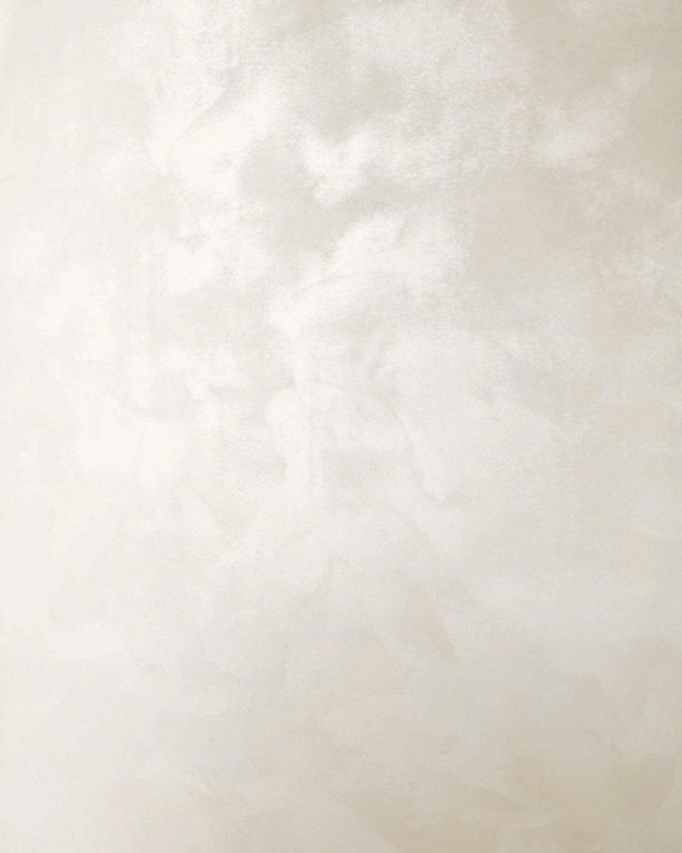 JuliaLanes's tweet photo. DAYMUR

The softness of velvet. The elegance of light. A decorative finish with delicate pearlescent reflections, designed for refined, contemporary interiors. https://t.co/KBp2WgkMq5