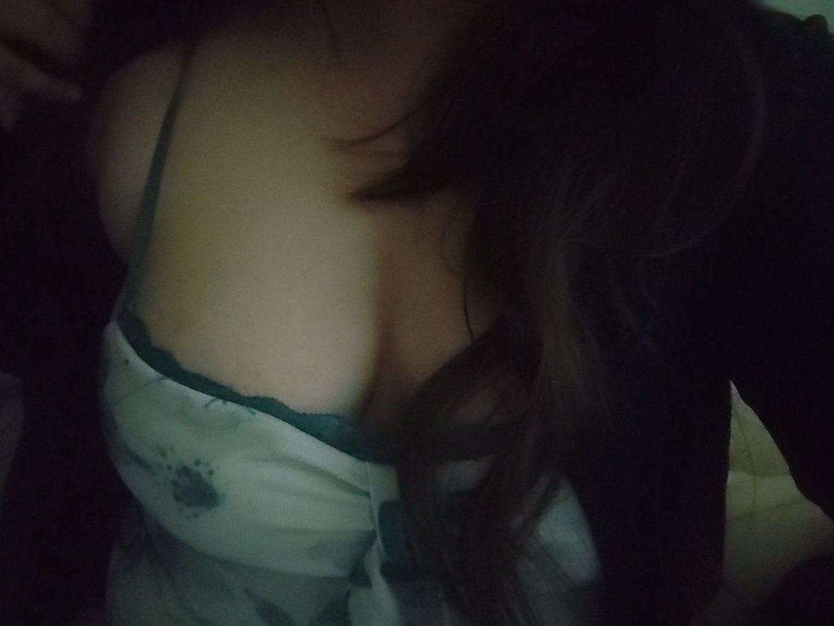 Saber_1208's tweet photo. #巨乳 #bbw #福建 #女大 #妈妈 🫐 https://t.co/nzTzLAYsDB