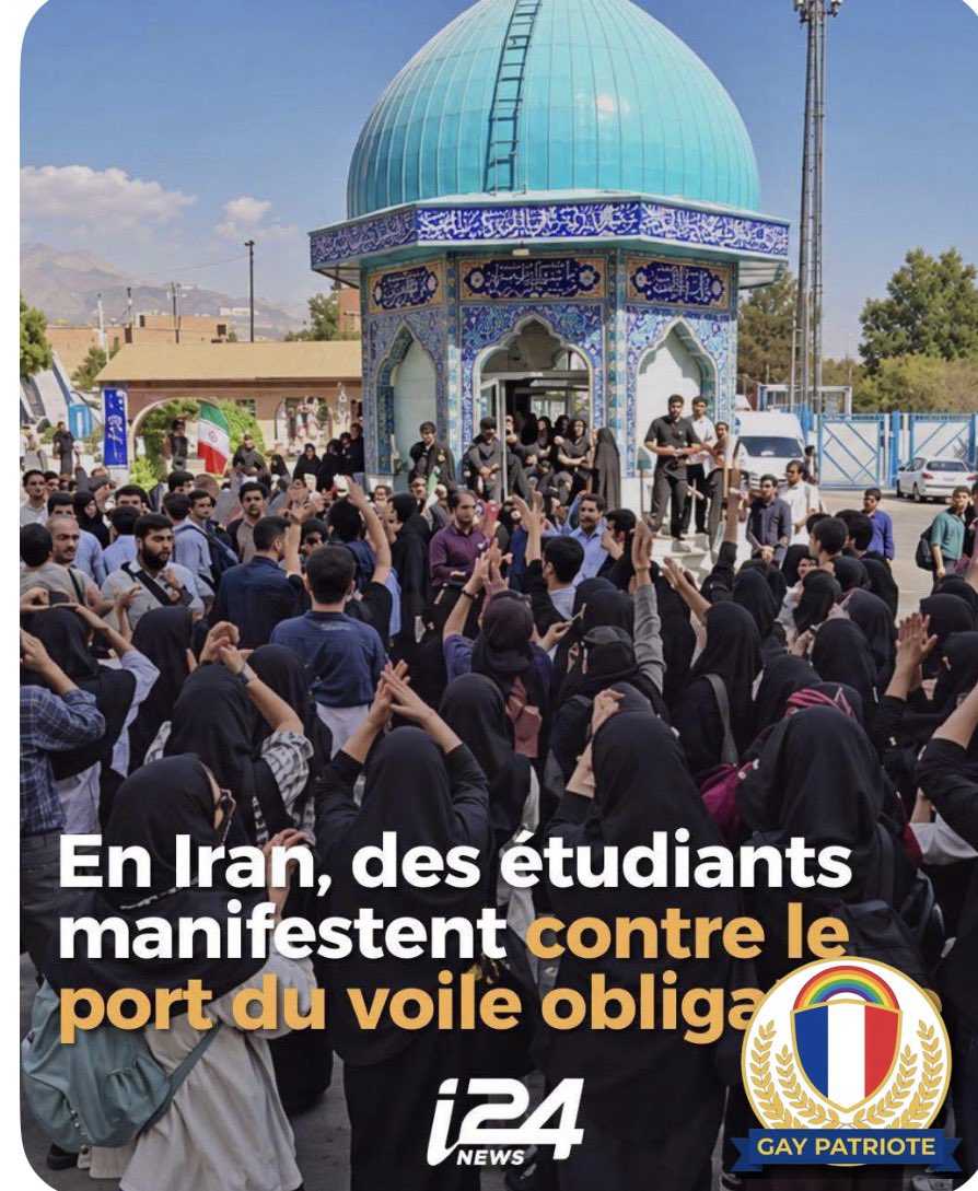platiniumultra's tweet photo. 🇮🇷 En Iran, des étudiants manifestent contre le port du voile obligatoire. Quatre ans après la mort de Mahsa Amini, la jeunesse iranienne continue de défier le régime au cri de « Femme, Vie, Liberté ». Soutien à leur courage. #Iran https://t.co/Z07hfWoyrp