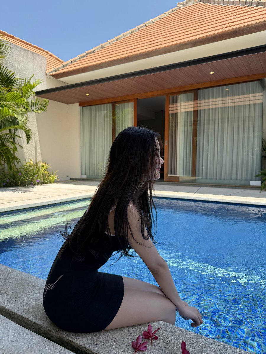 H2H_INA's tweet photo. 260930 #CARMEN weverse post

🌴🌞🥰🍃🌊🩵

#Hearts2Hearts #하츠투하츠 #H2H
@Hearts2Hearts https://t.co/U2G2qZrPjt
