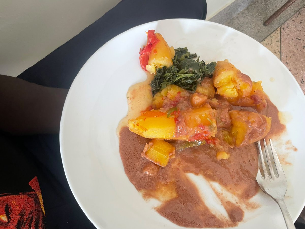 TwinamaslkoAlex's tweet photo. Good morning from Ibanda! 🇺🇬
This morning, the @GacsBike  team enjoyed a good breakfast at V&amp;C Hotel, Ibanda as we continue our 55-Day, 6000KM journey promoting East African integration. Thank you V&amp;C Hotel for the warm hospitality! @TourismBoardUg #GACSTour #Ibanda #VisitUganda https://t.co/52VExQ9m7K