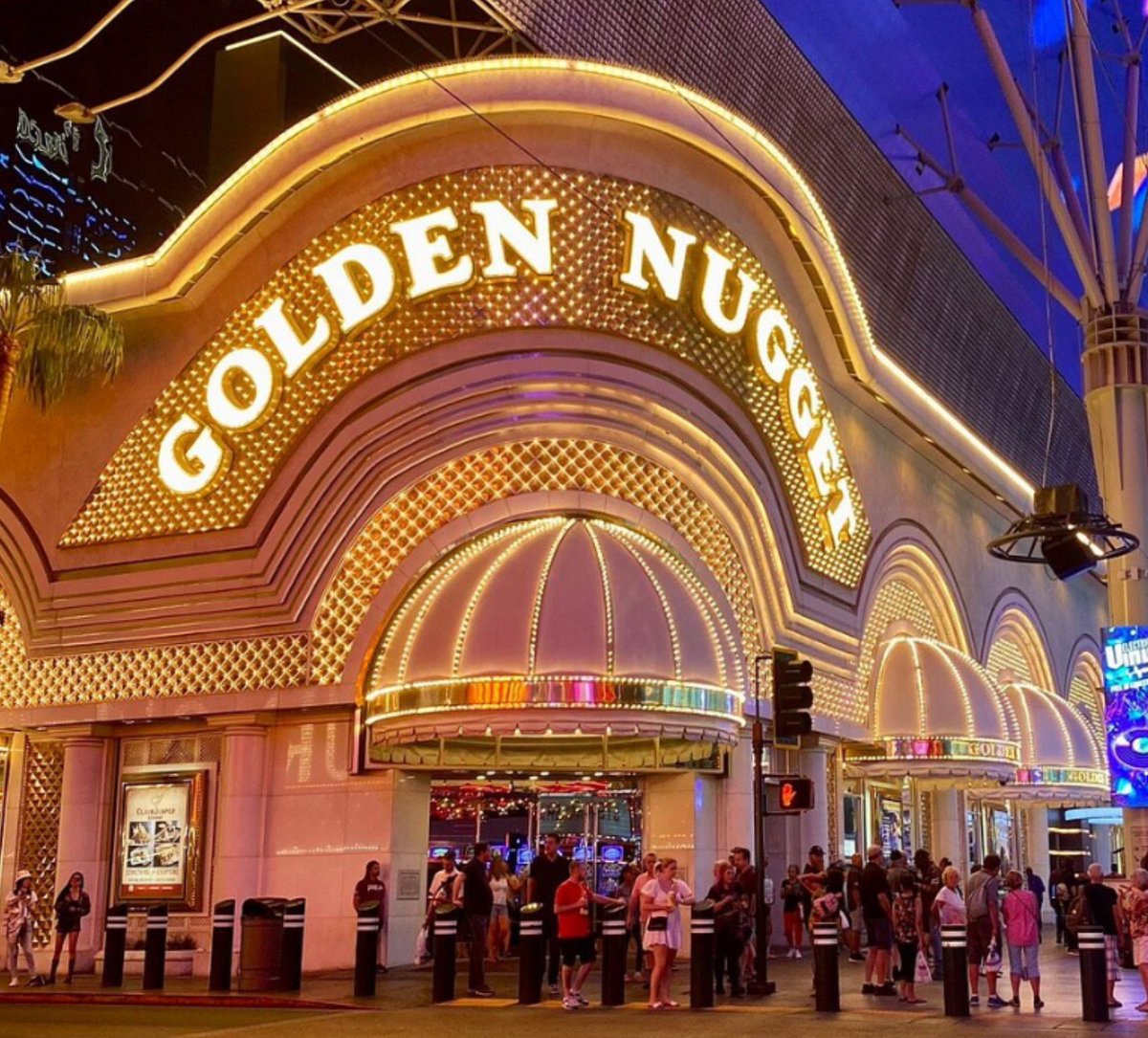 CardsChat's tweet photo. Ever wonder what it takes to keep a Las Vegas casino smoothly running? If so, the Secret Life of a Vegas Casino is the show for you.

https://t.co/ou2ca7a4eE https://t.co/fqvlm3O1GC