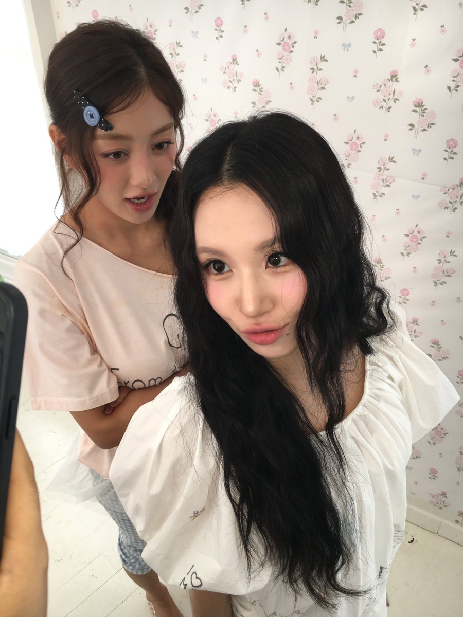 blackik16once's tweet photo. 채영이가 보내줌 https://t.co/FSOqTbBhPW