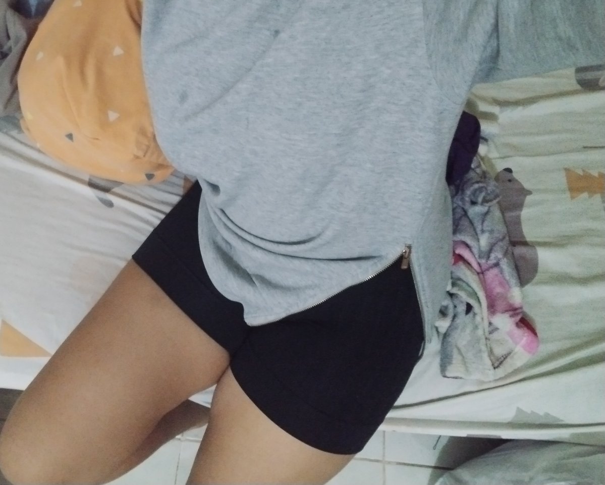 Julylilys's tweet photo. I'm homeeeeee https://t.co/8eCJNCBubx