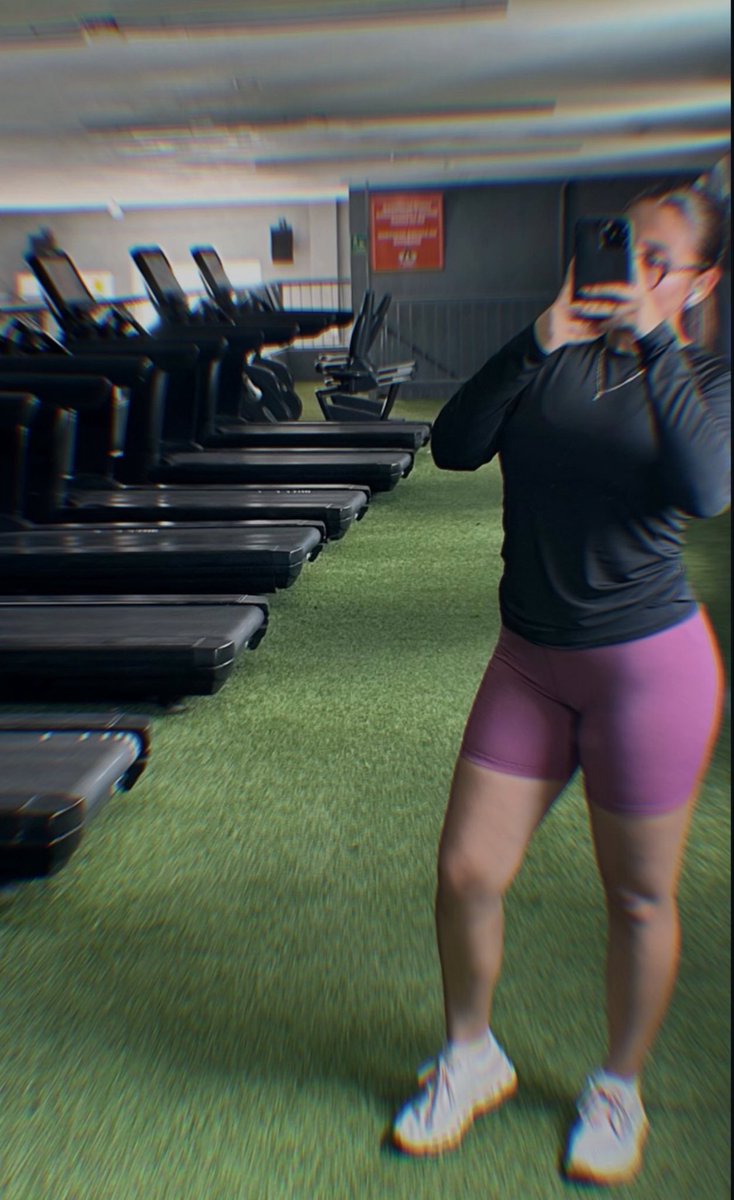 chofis_2303's tweet photo. 🏋🏻‍♀️ https://t.co/8nGPqFkR6w