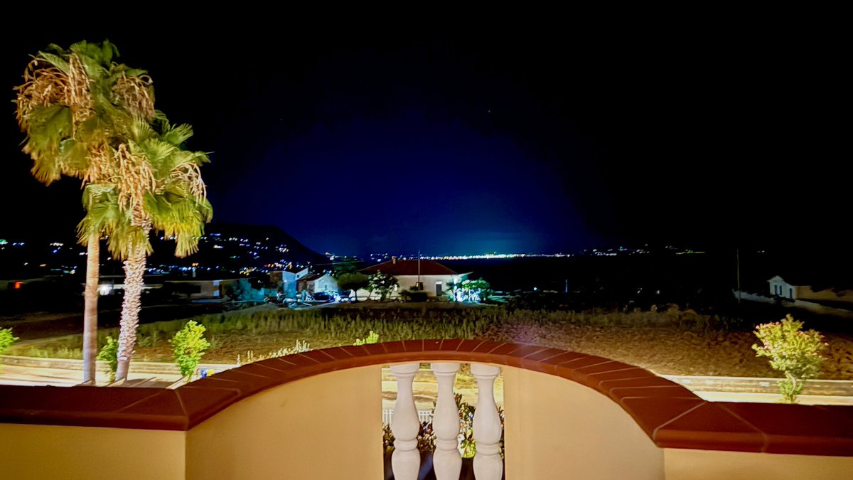 YoSamaye's tweet photo. Photo by Frank Steinle in Capo Vaticano. It may show twilight, palm trees, night, and text. https://t.co/fEa2nccKjY