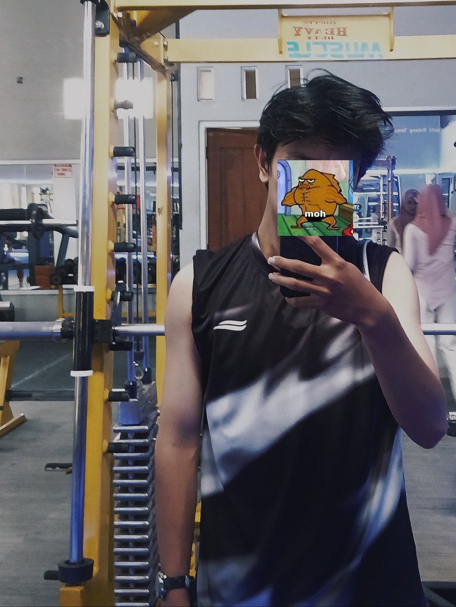 ltrdvrzx's tweet photo. siang gym, malam ready nenggak gin https://t.co/fRoJvHlu6Q