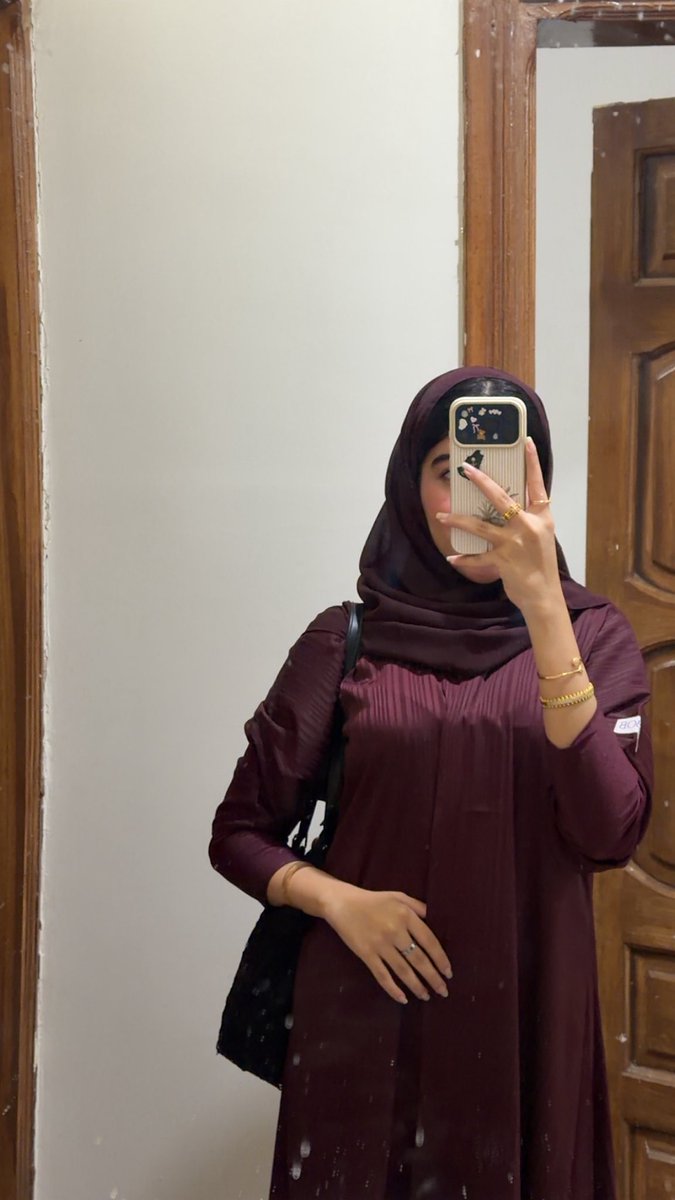 3crwha's tweet photo. 🌟 مداومة بس عشان العباية الجديدة 🌟 https://t.co/GkMiG0Tw9S