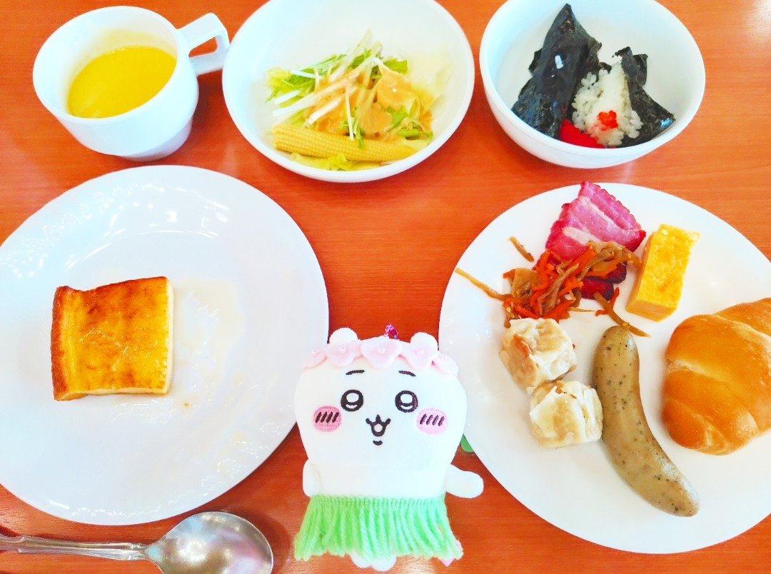 Maryvanne128's tweet photo. 遅くなりましたが、9月初旬にホテル三日月 龍宮亭にお泊りに行きました✌🐉
ちぃちゃんと一緒にプールもブュッフェも花火も楽しみました🌴🌺💗
ちなみに４枚目の龍がだからなんだってんだよの子にちょっと似ててお気に入りです😊 https://t.co/XnmUqjMQRA