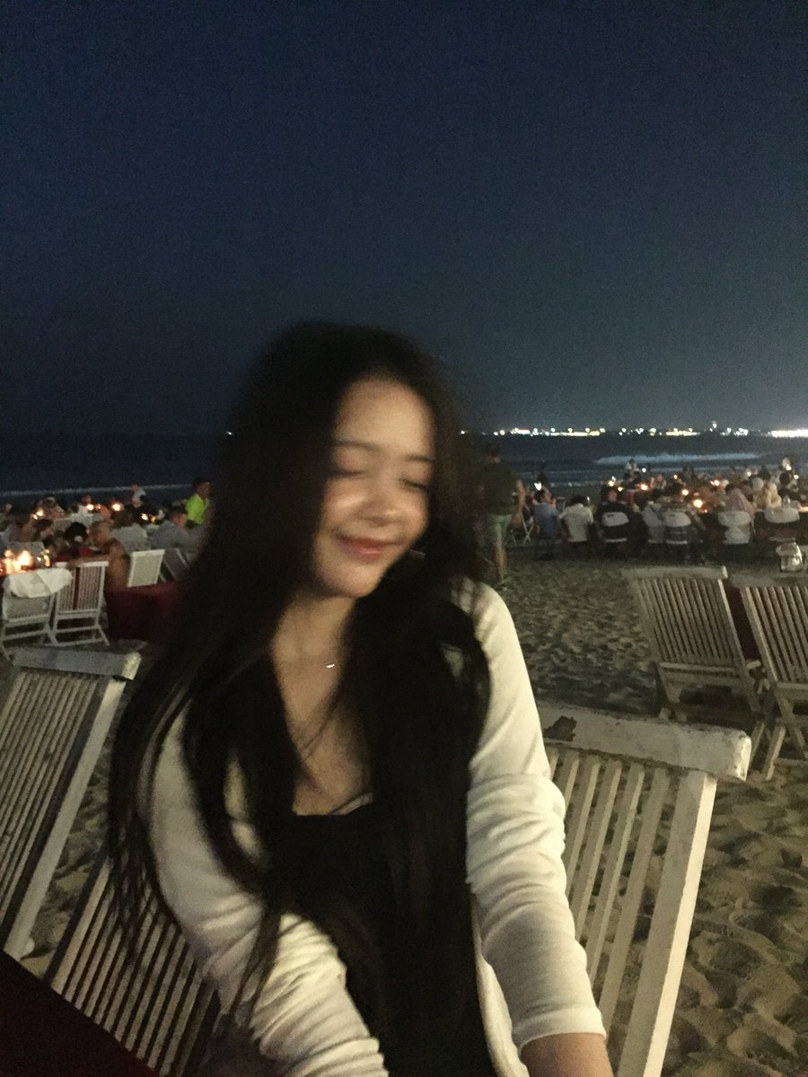 H2HCARMEN_INA's tweet photo. @Hearts2Hearts 300926 #CARMEN Weverse Post (4)

🌴🌞🥰🍃🌊🩵

#Hearts2Hearts #카르멘
@Hearts2Hearts https://t.co/LqzxM7uuE7