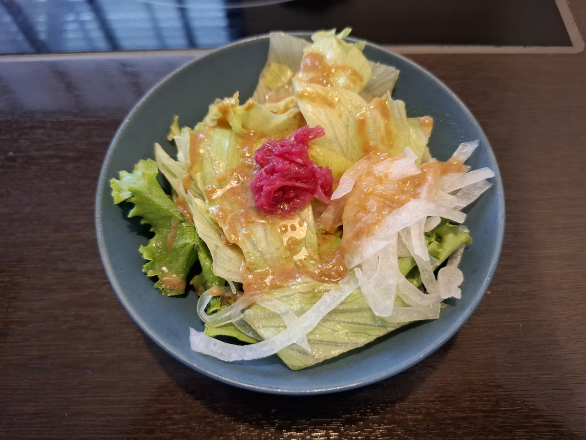 hobohoboho8's tweet photo. 早いもので9月も今日で終わりですね。
9月の飲食��はどこも月見フェア真っ最中。

大好きな #肉の万世 も期間限定で #月見タルタルハンバーグ を出しているので先日食べてきた。

ジューシーハンバーグの上で特製デミグラスソースと特製タルタルソースがマリアージュする今だけの味。これは旨い！ https://t.co/uPADExDUGR