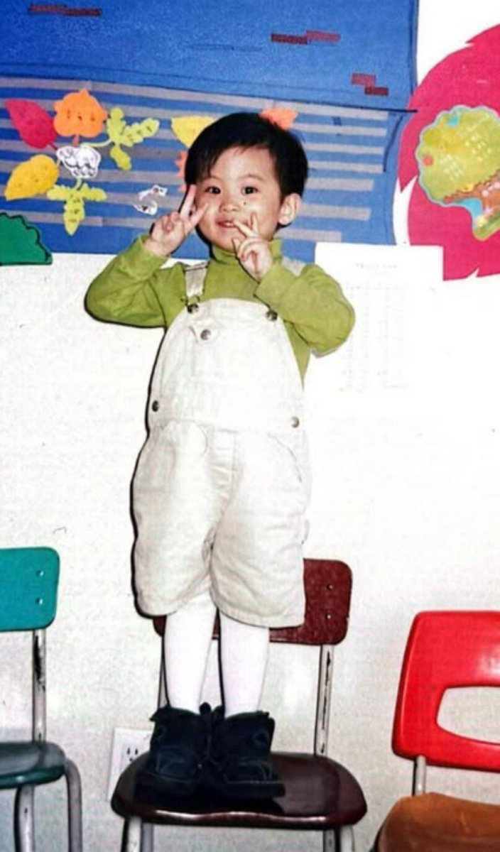 markyuppi's tweet photo. then                                              now https://t.co/L6GQ5iH8kZ