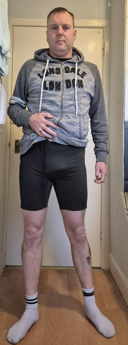 simons_running's tweet photo. New MyProtein shorts arrived yesterday… think these are staying 👀

#MyProtein #FitCheck #MensFitness #RunningShorts https://t.co/RSGYlvSCwS