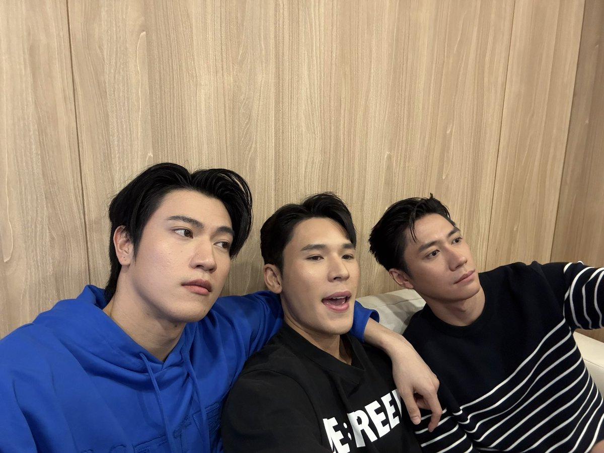 innjakkrasin's tweet photo. สาดไปวัยรุ่น90 

#หนึ่งสองสามสี่ห้าหกเจ็ดแปด https://t.co/a2MH2vT20Z