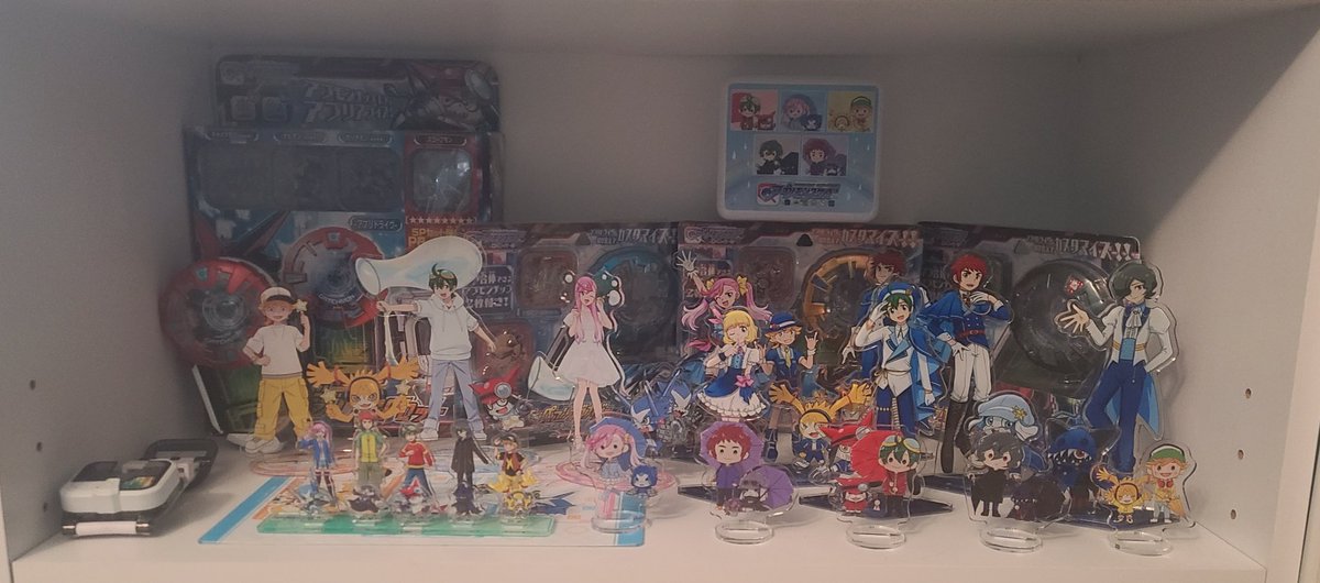 DigitalMaeMae's tweet photo. Happy 10th Anniversary, Appmon!!! I only watched it for the first time 4 years ago, but I've loved it ever since. It's so special to me and always will be. Here's my collection so far. I hope to continue to grow it!!
#Appmon #アプモン https://t.co/onQO6jn4l6