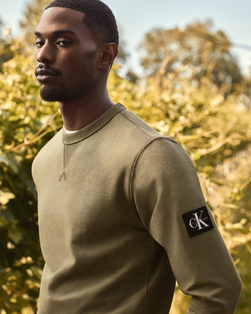 houseoffraser's tweet photo. As the seasons shift, so does the wardrobe.

Discover Calvin Klein’s take on transitional dressing, from considered layers to everyday icons, all part of The Art of Autumn at FRASERS.

#LifeStyledByFRASERS
https://t.co/BQxImEBEul https://t.co/3kvfjoXvjA