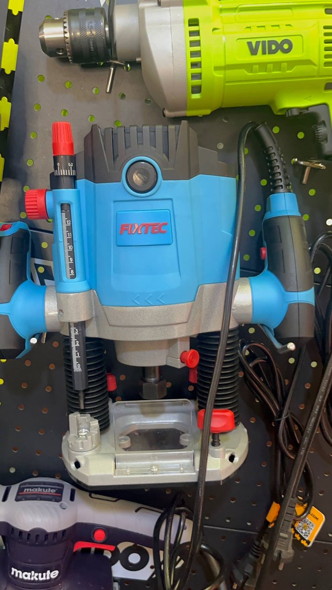 ethioshop123's tweet photo. FXT 800Watt Wood Router
🛠️ኃይለኛ፣ እና ለእንጨት ስራ ተስማሚ! 
⚡800 Watt ኃይለኛ ሞተር
🔩6mm እስከ 12mm የቢት/ዳይ መጠን
🎯ለትክክለኛ የእንጨት መቅረጽ
💰Item Price፦ 18,900 Birr
_____________________________
☎️Call to Buy +251940446000 https://t.co/sPQLvnNvRf
