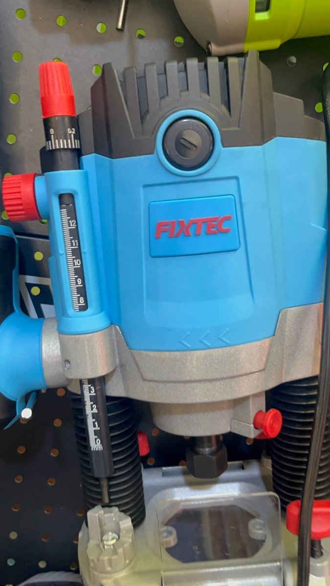 ethioshop123's tweet photo. FXT 800Watt Wood Router
🛠️ኃይለኛ፣ እና ለእንጨት ስራ ተስማሚ! 
⚡800 Watt ኃይለኛ ሞተር
🔩6mm እስከ 12mm የቢት/ዳይ መጠን
🎯ለትክክለኛ የእንጨት መቅረጽ
💰Item Price፦ 18,900 Birr
_____________________________
☎️Call to Buy +251940446000 https://t.co/sPQLvnNvRf